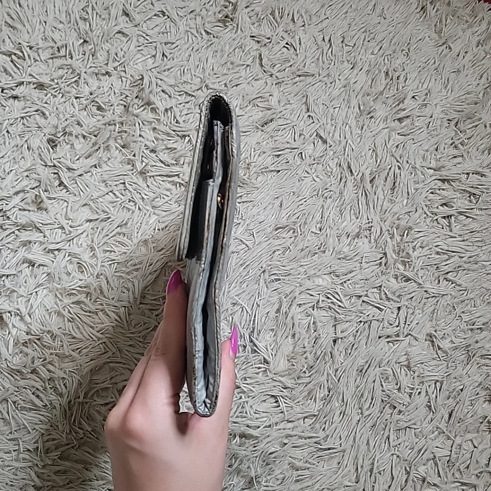 N/A vintage eel